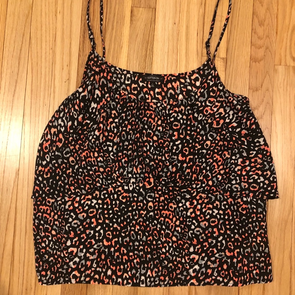 Woman’s Ruffle Tank Top (L)